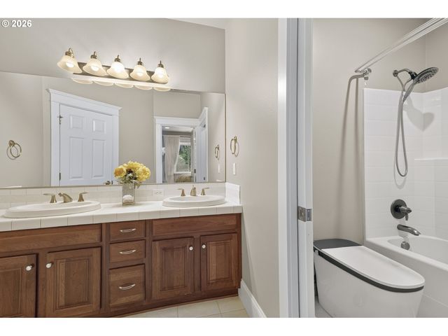 14600 Nw 52ND Ct, Vancouver, WA 98685