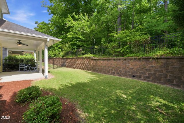 220 Macy Grove Drive, Chapel Hill, NC 27517