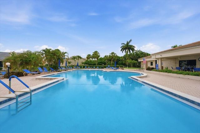 1332 PASADENA 102, South Pasadena, FL 33707