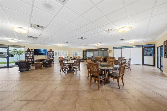 1332 PASADENA 102, South Pasadena, FL 33707