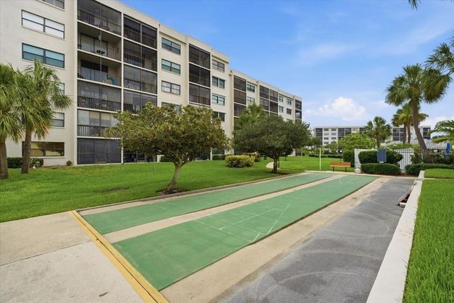 1332 PASADENA 102, South Pasadena, FL 33707
