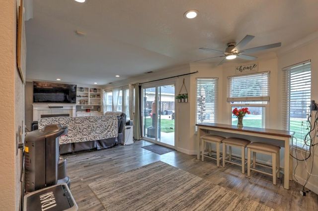 2820 Glasgow Dr, Ceres, CA 95307