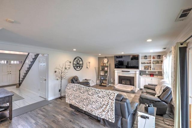 2820 Glasgow Dr, Ceres, CA 95307