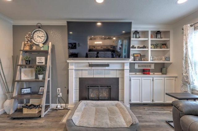 2820 Glasgow Dr, Ceres, CA 95307