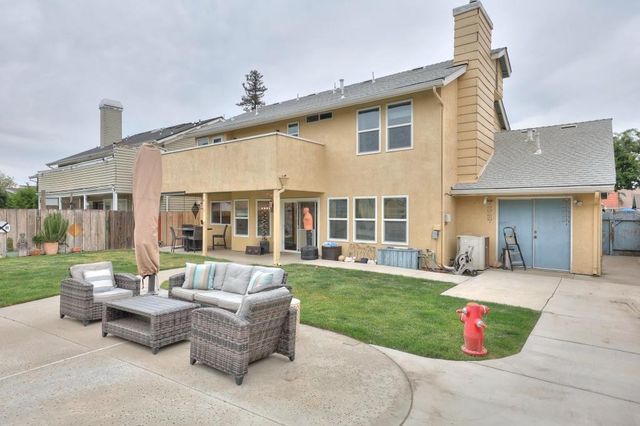 2820 Glasgow Dr, Ceres, CA 95307
