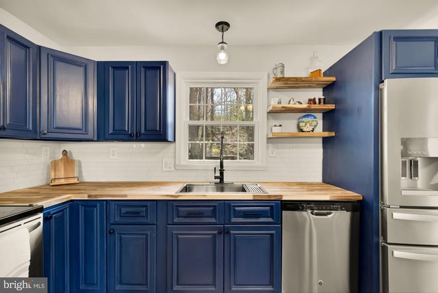 2205 CHERRY HILL RD, Dumfries, VA 22026