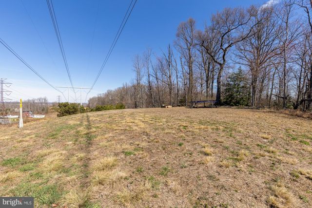 2205 CHERRY HILL RD, Dumfries, VA 22026