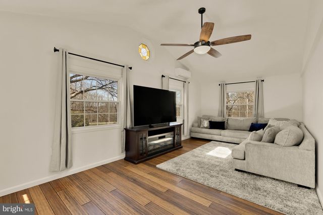 2205 CHERRY HILL RD, Dumfries, VA 22026