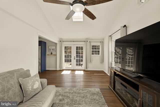 2205 CHERRY HILL RD, Dumfries, VA 22026