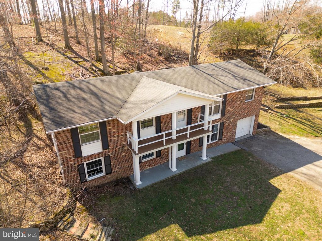 2205 CHERRY HILL RD, Dumfries, VA 22026