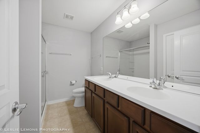 337 Devoe Drive 337, Oswego, IL 60543