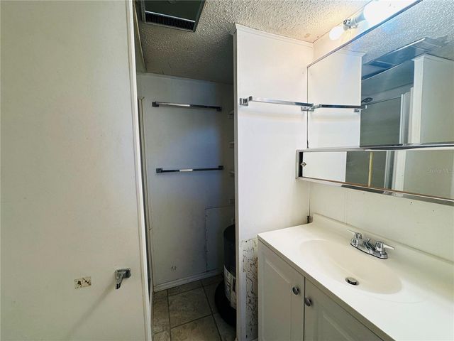 147 MAUI DRIVE, Palmetto, FL 34221