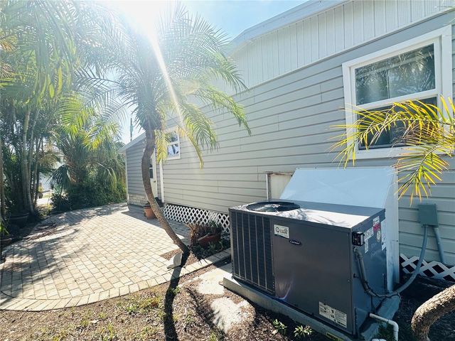 147 MAUI DRIVE, Palmetto, FL 34221