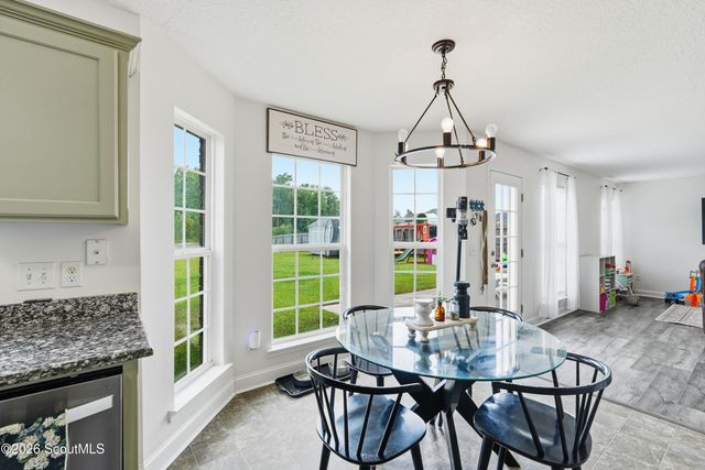84 Autumn Rift Road, Midway, GA 31320