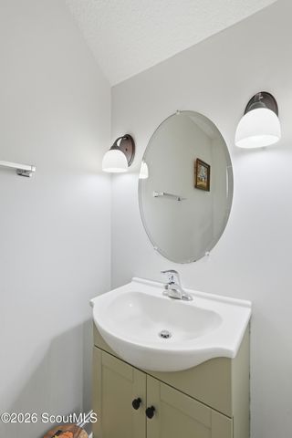 84 Autumn Rift Road, Midway, GA 31320