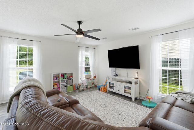 84 Autumn Rift Road, Midway, GA 31320