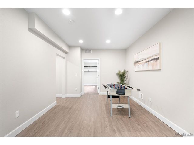 8754 El Diente St, Arvada, CO 80007