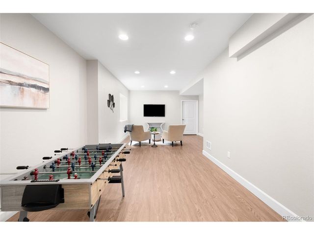 8754 El Diente St, Arvada, CO 80007