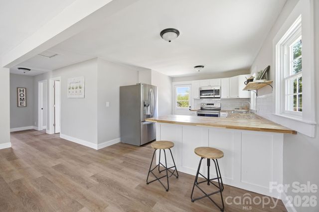 608 Carver Drive, Lexington, NC 27292
