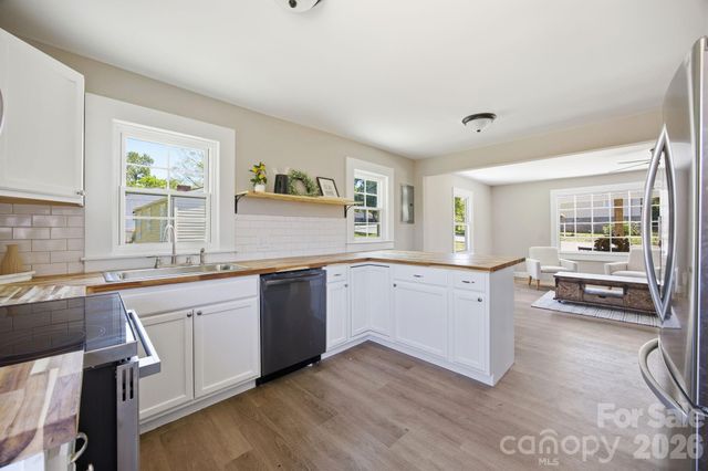 608 Carver Drive, Lexington, NC 27292