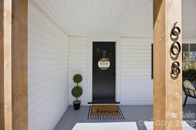 608 Carver Drive, Lexington, NC 27292