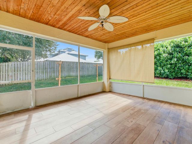 9322 SE Athena Street, Hobe Sound, FL 33455