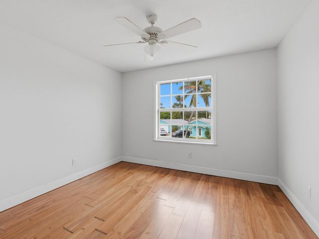 9322 SE Athena Street, Hobe Sound, FL 33455