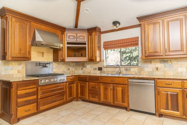 5435 Bent Tree Drive, Dallas, TX 75248