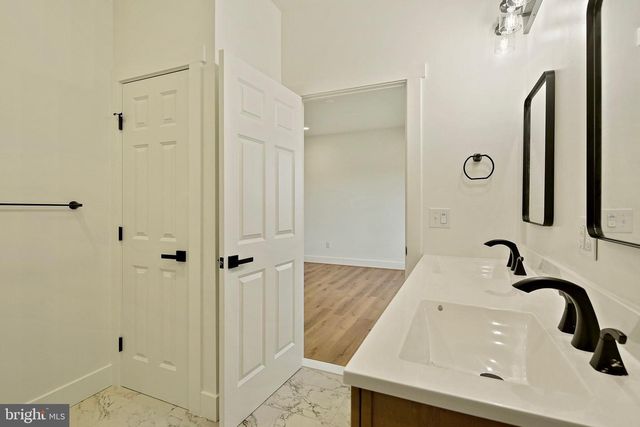 335 E SNYDER CORNER RD, Red Lion, PA 17356