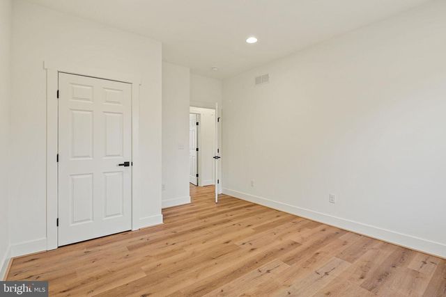 335 E SNYDER CORNER RD, Red Lion, PA 17356