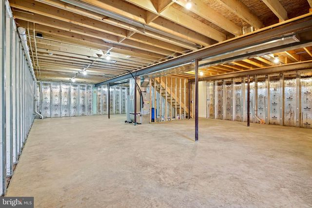 335 E SNYDER CORNER RD, Red Lion, PA 17356