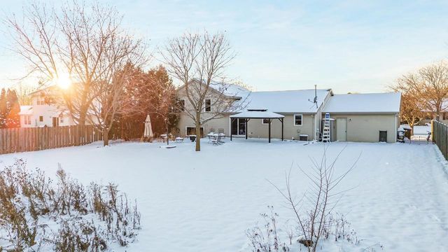1249 FIELDVIEW DRIVE, Menasha, WI 54952