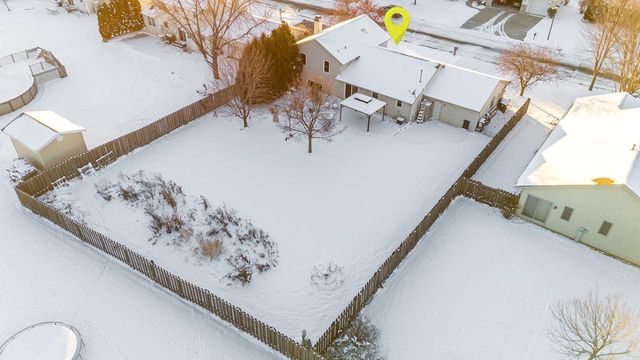 1249 FIELDVIEW DRIVE, Menasha, WI 54952