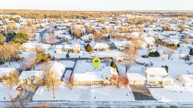 1249 FIELDVIEW DRIVE, Menasha, WI 54952
