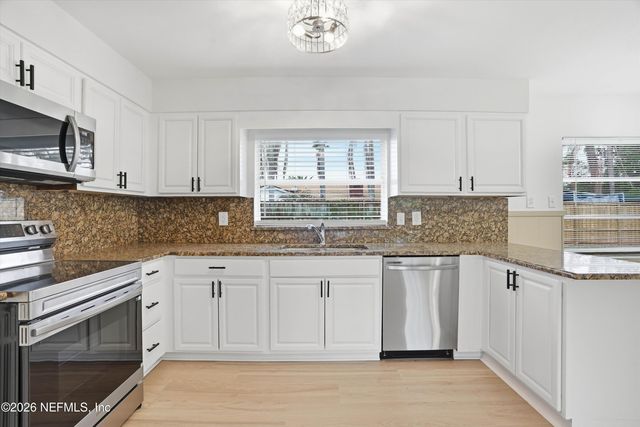 8544 SANCHEZ Road, Jacksonville, FL 32217