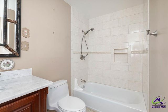 200 Self Street, Warner Robins, GA 31088