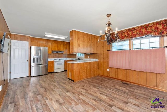 200 Self Street, Warner Robins, GA 31088