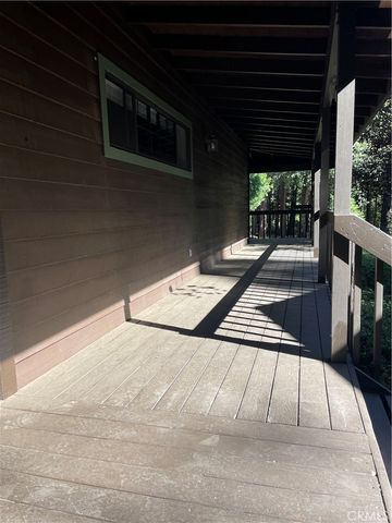 6735 Lakefront Dr, Magalia, CA 95954