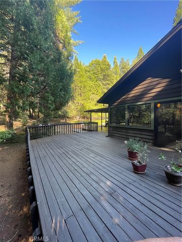 6735 Lakefront Dr, Magalia, CA 95954