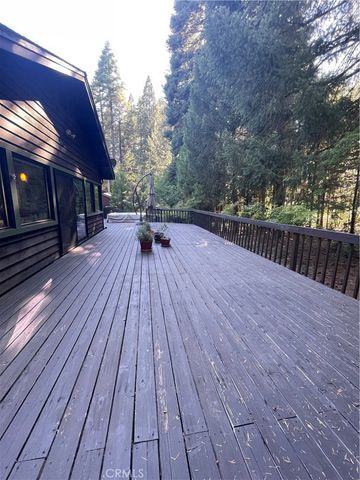 6735 Lakefront Dr, Magalia, CA 95954