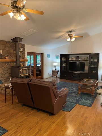 6735 Lakefront Dr, Magalia, CA 95954