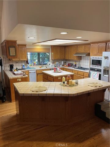 6735 Lakefront Dr, Magalia, CA 95954