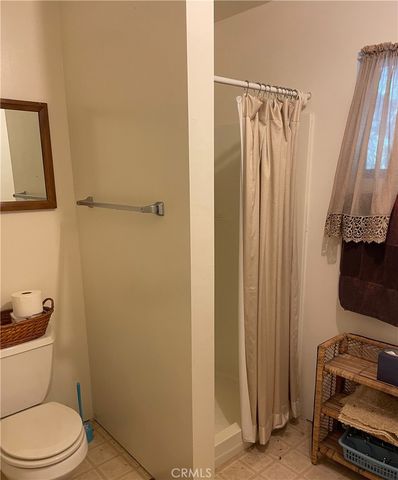 6735 Lakefront Dr, Magalia, CA 95954