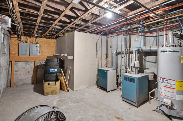 32 Almy Street, Providence, RI 02909