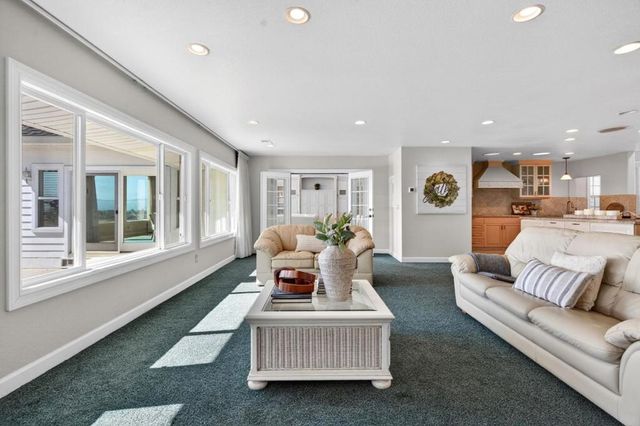 621 Carpenter Drive, Hollister, CA 95023