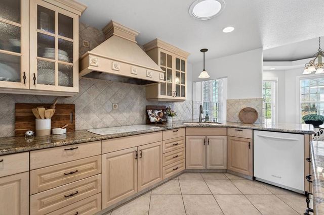 621 Carpenter Drive, Hollister, CA 95023