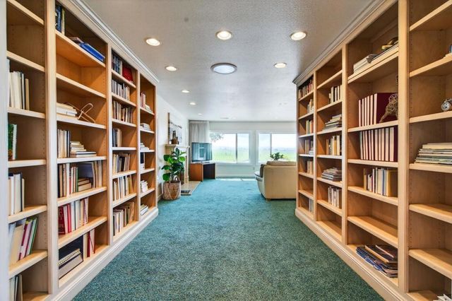 621 Carpenter Drive, Hollister, CA 95023