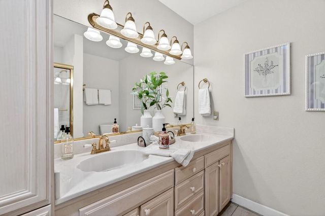 621 Carpenter Drive, Hollister, CA 95023