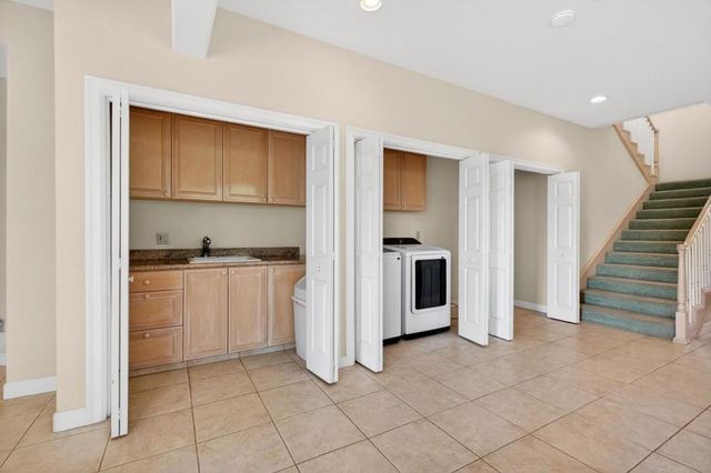 621 Carpenter Drive, Hollister, CA 95023