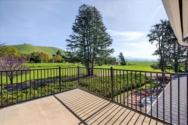 621 Carpenter Drive, Hollister, CA 95023